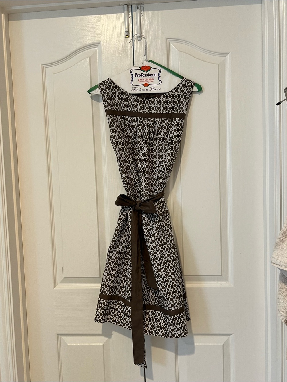 Tommy Bahama Sleeveless Brown & White Geometric A-Line Dress with Waist Tie